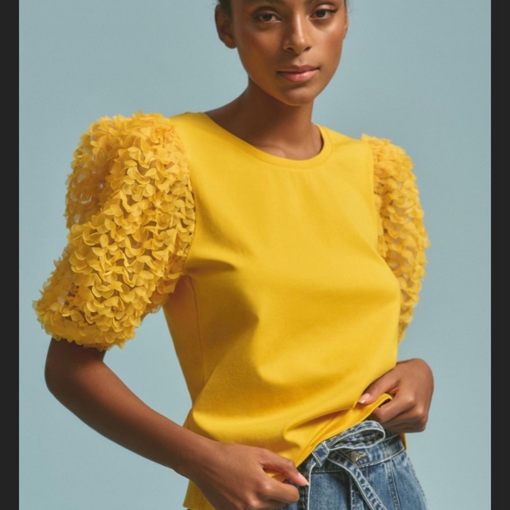 Anthropologie Flat White Ruffle-Sleeve Petal Puff top Golden Yellow S - Picture 2 of 6